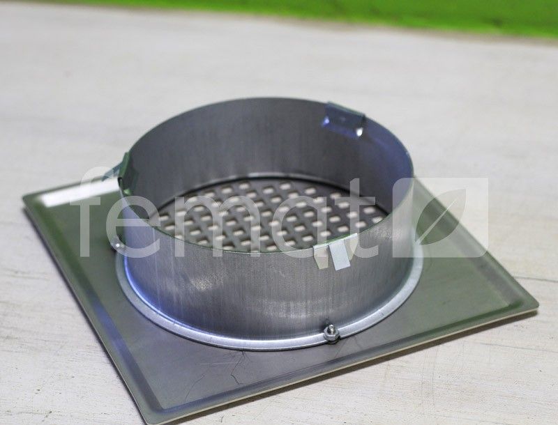 Grille de ventilation design carrée Zehnder Torino 125 inox